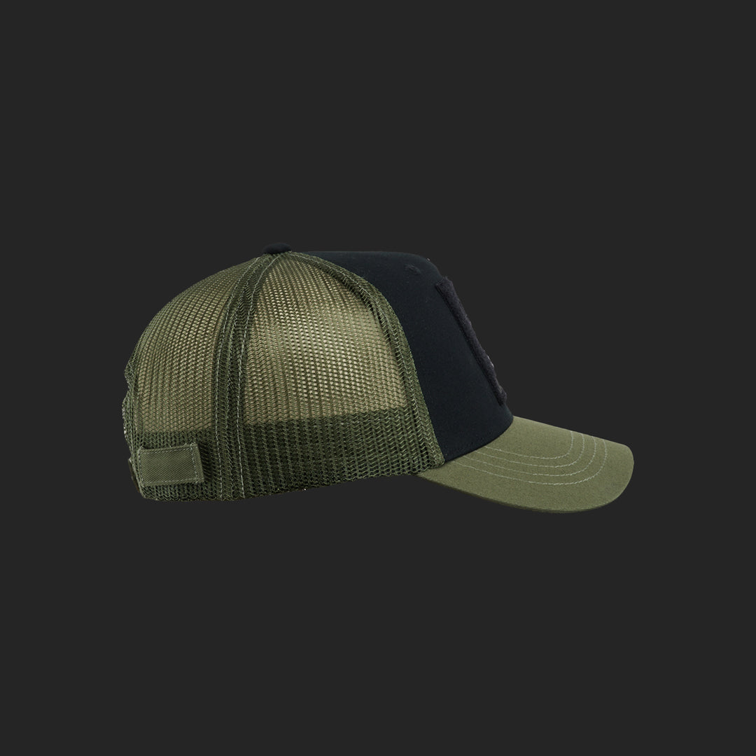 Jagdstolz Trucker Cap Schwarz/Oliv Patch Hirsch